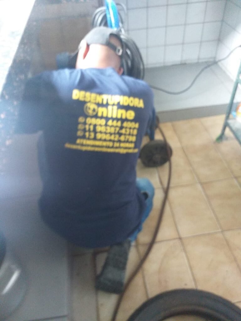 Empresa Desentupidora Online 24 horas em operação